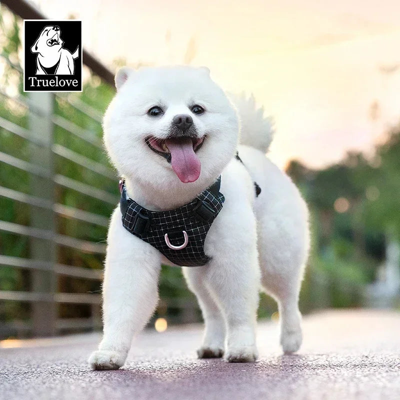 LED Dog Harness with Tracker Holder – Adjustable Night-Safety Harness for Outdoor Use